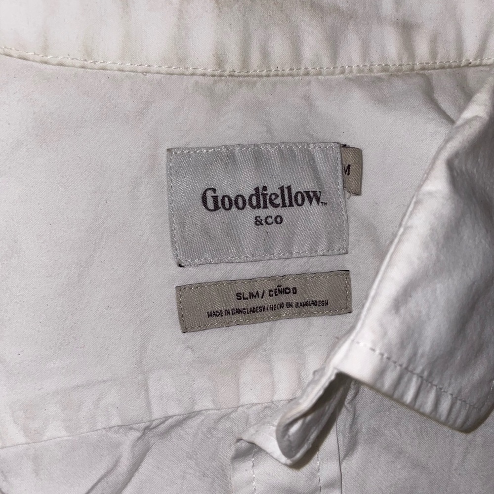 Long sleeve button up Goodfellows & Co shirt perfectly professional